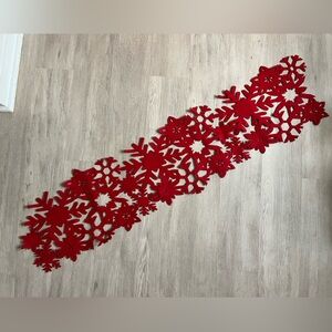 TAG Winter Holiday Red Snowflake Table Runner
